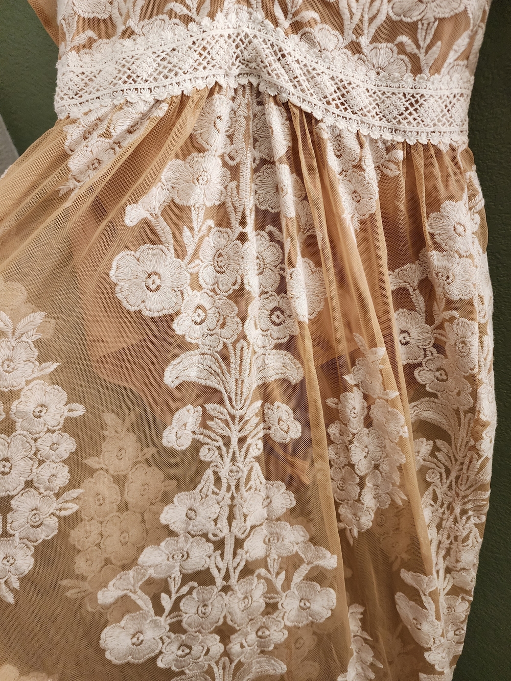 Long Sleeve Lace Overlay Maxi Dress in Beige and Ivory - Picture 5 of 8